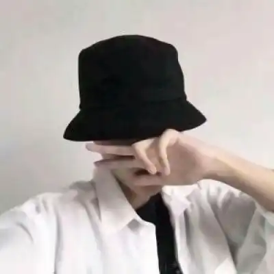 抖音头像戴帽子口罩男