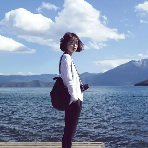 女人上档次的山水微信头