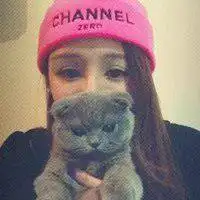  女生头像抱着猫咪霸气微信头像图片大全