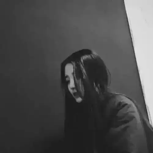 霸气高冷头像女生超拽冷酷森系抖音