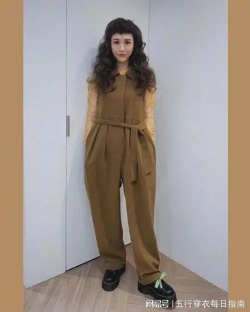 2025年最旺微信头像女生