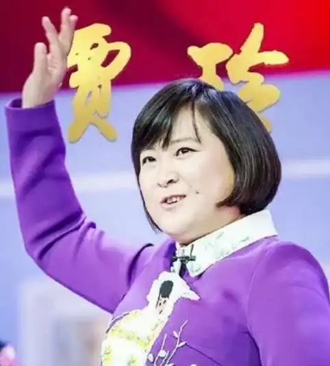  曾是春晚的常客,60大寿只有一名徒弟到场,不是贾玲