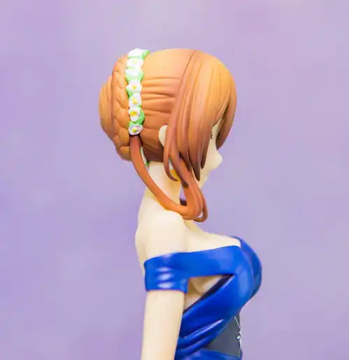  灯火下的女王春田,太太手办少女前线18hobbymax