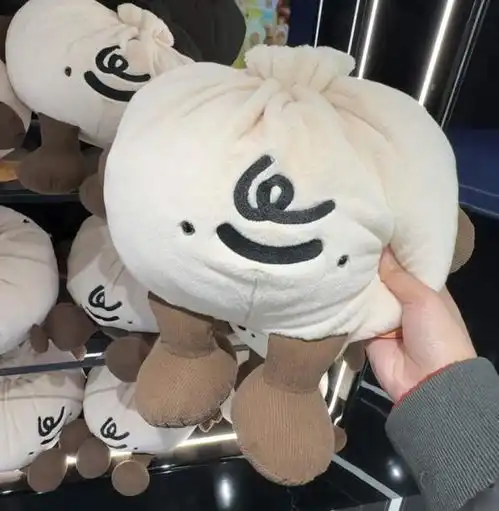  三丽鸥黄油小熊loopy蜡笔小新热门ip都集结在这了