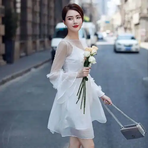  下个月,月老提携,缘分与桃花随意洒脱,未来温暖余生的3大生肖