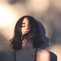  高级感头像女干净欧美欧美高级质感女头