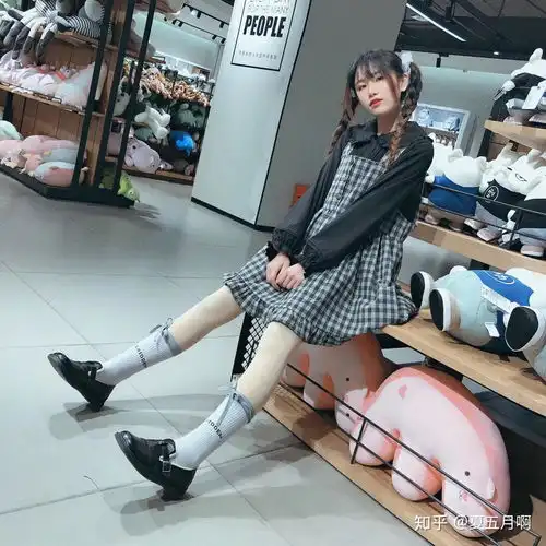  165左右的女生走日系软妹萝莉风会很奇怪吗
