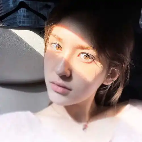  lis现身密友真人秀这颜值这身材,真的又促了