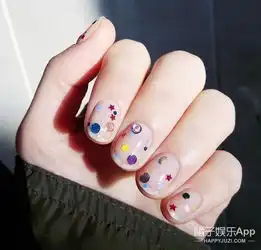  春天是个少女心复苏的季节初春小清新美甲还不赶紧来一发