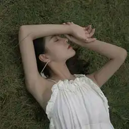  qq优质玩网女头晕在你迷人眼眸