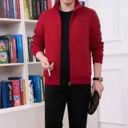  穿上时尚休闲运动服套装,型男就是这么简单,运动中的男人有魅力
