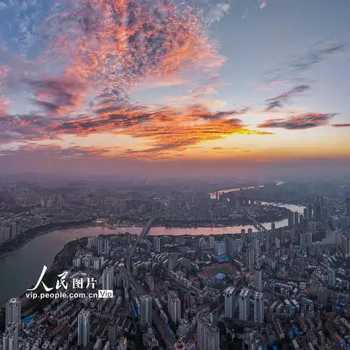  广西南宁晚霞美如画