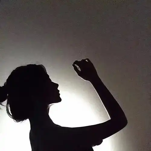  百看不厌的小众女生头像