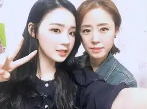  惊呆史上最美天然母女,颜值逆天似姐妹