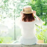  女生唯美头像不露头或不露脸,或背影