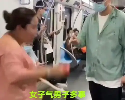 好看的女士戴口罩头像男