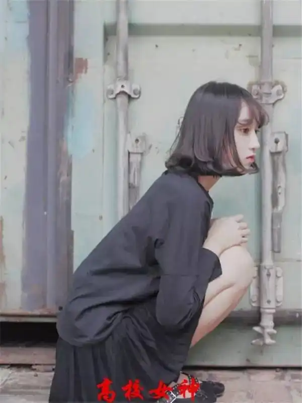  广州00后学霸美女走红真人版动漫人物
