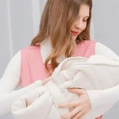  孩子不要啦粗心父母生完娃出院落下孩子,网友最卑微宝宝