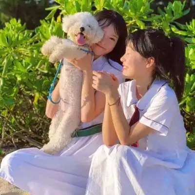  抖音最火闺蜜头像2020双人同一张一人一半拼接头像