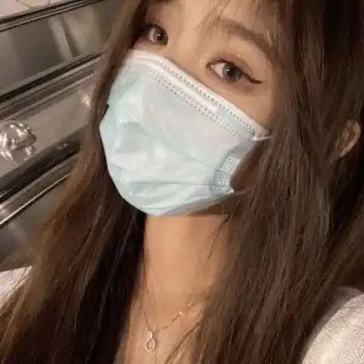 真人头像女生冷酷霸气 