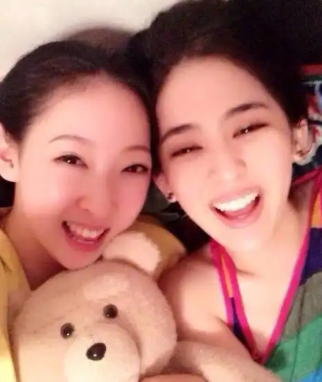  古力娜扎与闺蜜交好15年,如今闺蜜结婚娜扎亲自前往献舞