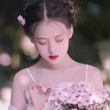  干净温柔大方的女生头像好想和你一起数星星