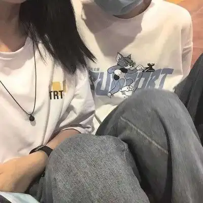 抖音最近很火的情侣头像