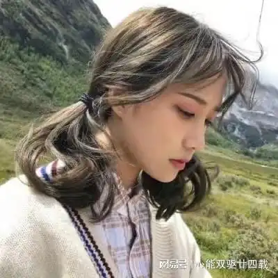  是什么把她逼向了天台