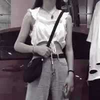 情侣头像一男一女情头一人一半情侣头像