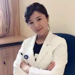  被看不起的小乳膏,别无视妈妈才抹3周,看我们俩就像姐妹