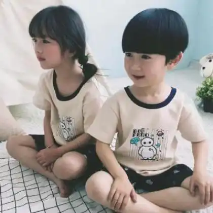  双人萌娃情侣头像一对,呆萌的孩子做情头也不错的