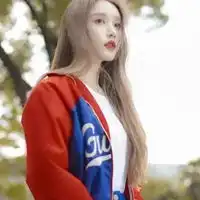  姜贞羽头像高中好看的姜贞羽头像