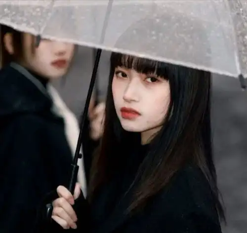  女生复古头像乐观和热爱才是生活的解药
