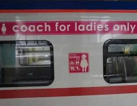  女性专属停车位是鄙视还是人性化