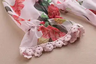  施悦名2019夏季新款气质款花朵印花木耳边系带大v领两件套连衣裙a