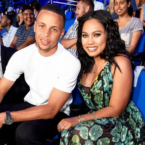  长相普通也能进nba太太团5大超巨4人妻子不好看,贤妻良母吃香