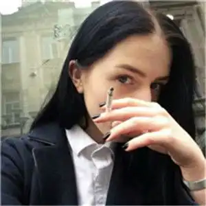  2019独一无二伤感意境抽烟女生头像图片大全