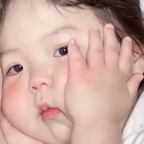  萌娃头像人间可爱丸子妹