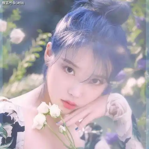  作为时髦小仙女你还没有get明星同款的丸子头吗那你就out了