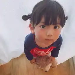  血槽已空这位日本妈妈生了个男孩,竟然比女娃还漂亮