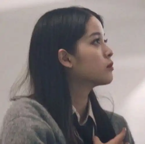  女生我累了,钢铁直男才回抱抱,这3高情商回复打动她