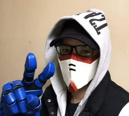  日本网友制作高达口罩超还原新浪游戏手机新浪网