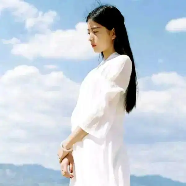  女人然这么主动,细想之后,原来女人已经为你心动