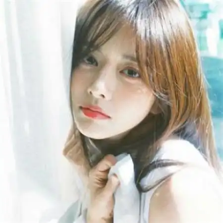  气质美女长发头像,爱到我们都鲜血直流