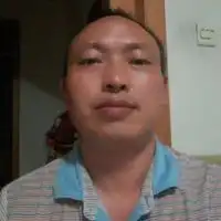  什么适合我,我今年20岁男,月收入2000元,我应该上什么保