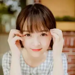 2018年女生头像真人宽额