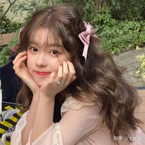 女生头像ins质感干净学生头像