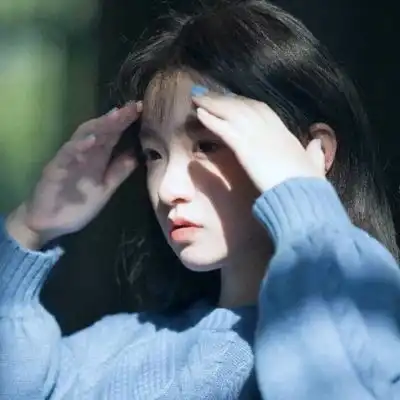  二十四桥的月亮又照着谁的心事