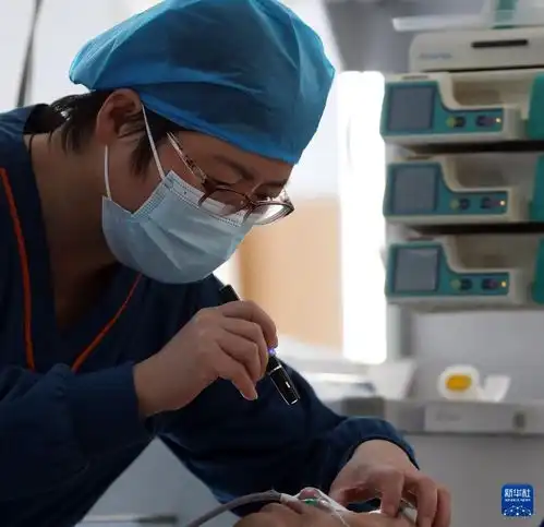  一位县医院icu女医生的48小时