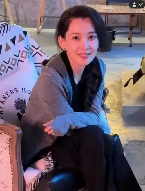  太美了汪峰艳福不浅,新女友长相气质不输章子怡,她图什么